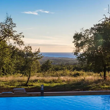 Tolles In Deklici Mit Privatem Pool By Interhome Ferienhaus *