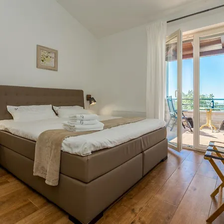 Tolles In Deklici Mit Privatem Pool By Interhome Casa vacanze *