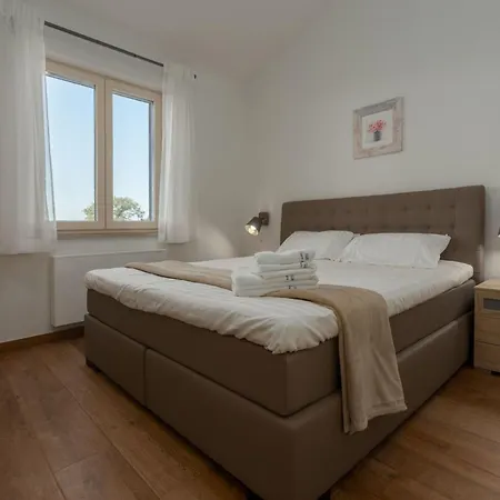 Tolles In Deklici Mit Privatem Pool By Interhome Casa vacanze *